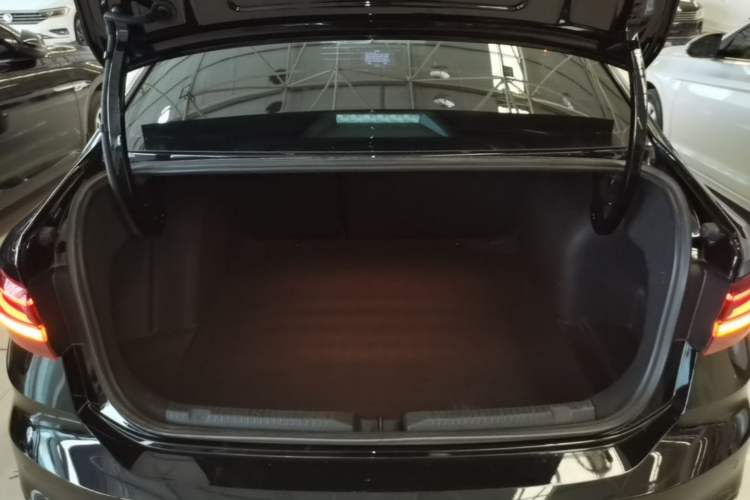 Used Volkswagen Lavida 2023 300TSI DSG Starry Sky Leading Edition Trunk