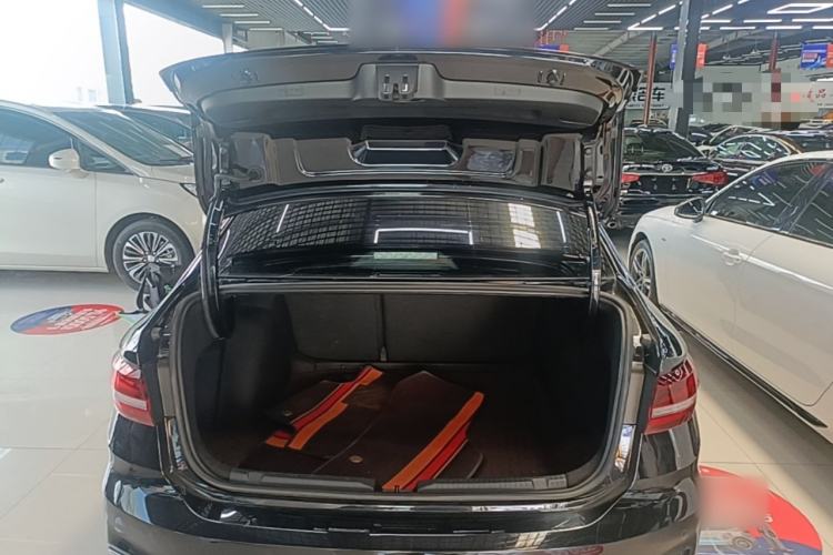 Used Volkswagen Lavida 2023 300TSI DSG Full-Comfort Edition Trunk