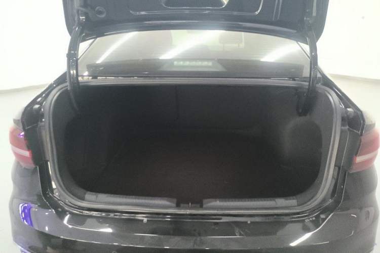 Used Volkswagen Lavida 2023 300TSI DSG Starry Full-Comfort Edition Trunk