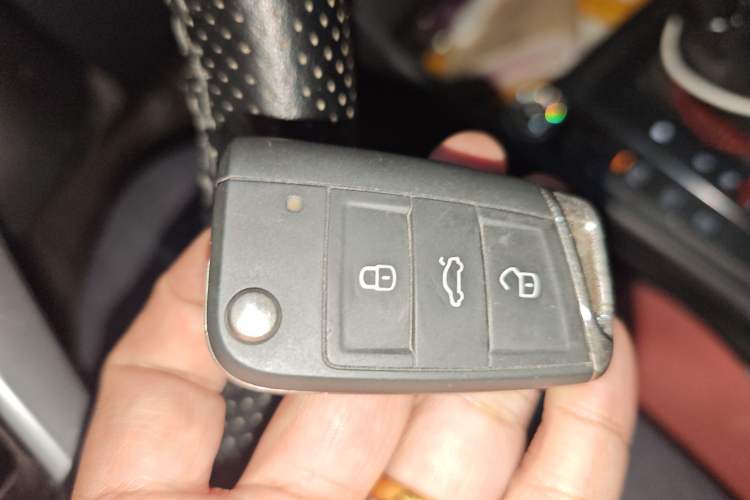 Used Volkswagen Lavida 2023 Revised Version 1.5L Automatic – Full-Option Edition Vehicle Key