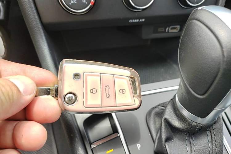 Used Volkswagen Lavida 2023 1.5L Automatic 5 Million Edition Vehicle Key