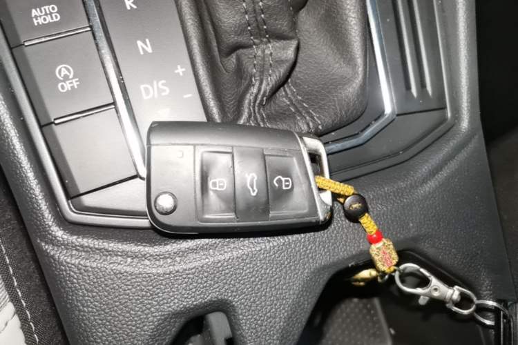 Used Volkswagen Lavida 2023 1.5L Automatic Full-Comfort Edition Vehicle Key