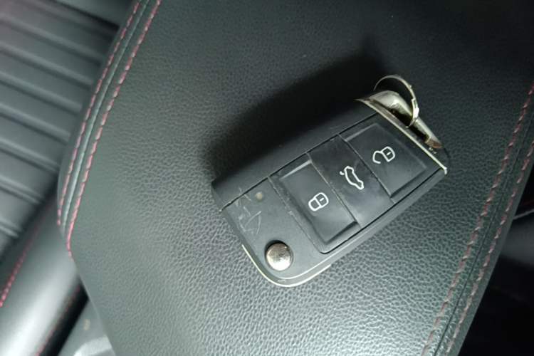 Used Volkswagen Lavida 2023 280TSI DSG Starry Sky Deluxe Edition Vehicle Key
