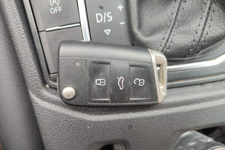 Used Volkswagen Lavida 2023 300TSI DSG Starry Full-Comfort Edition Vehicle Key