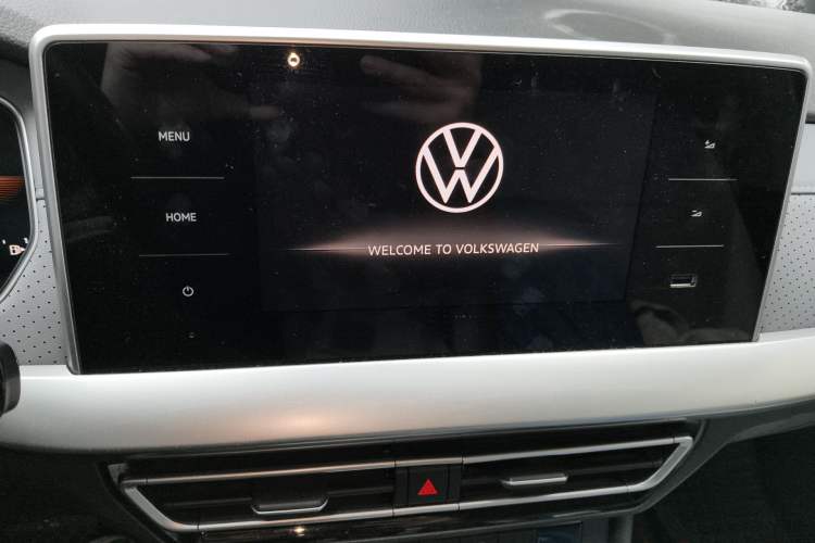 Used Volkswagen Lavida 2023 280TSI DSG Full-Comfort Edition Audio And AC Panel