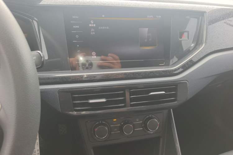 Used Volkswagen Lavida 2023 New Rui 1.5L Automatic New Yi Edition Audio And AC Panel