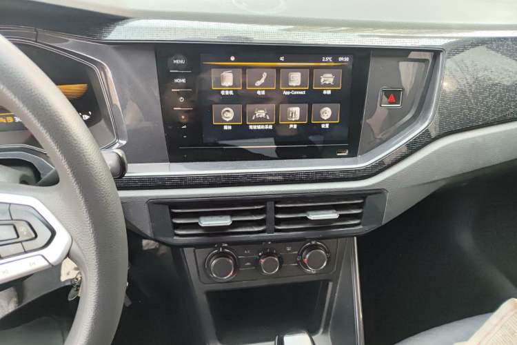 Used Volkswagen Lavida 2023 New Rui 1.5L Automatic New Yi Edition Audio And AC Panel