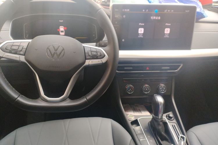 Used Volkswagen Lavida 2023 Revised Version 1.5L Automatic 5 Millionth Edition Center Console