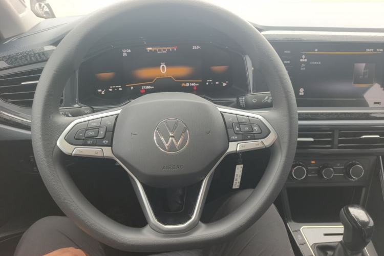 Used Volkswagen Lavida 2023 New Rui 1.5L Automatic New Yi Edition Center Console