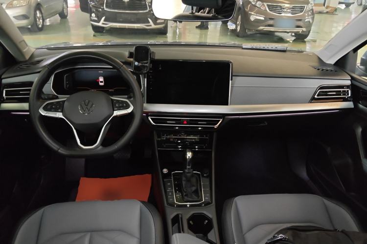 Used Volkswagen Lavida 2023 280TSI DSG Yongyi Edition Center Console