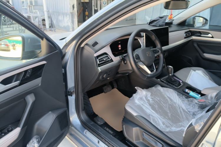 Used Volkswagen Lavida 2023 Revised Version 1.5L Automatic Starry Sky Edition – 5 Million Units Driver Seat