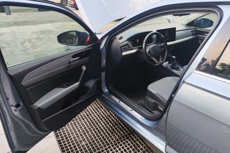 Used Volkswagen Lavida 2023 1.5L Automatic 5 Million Edition Driver Seat