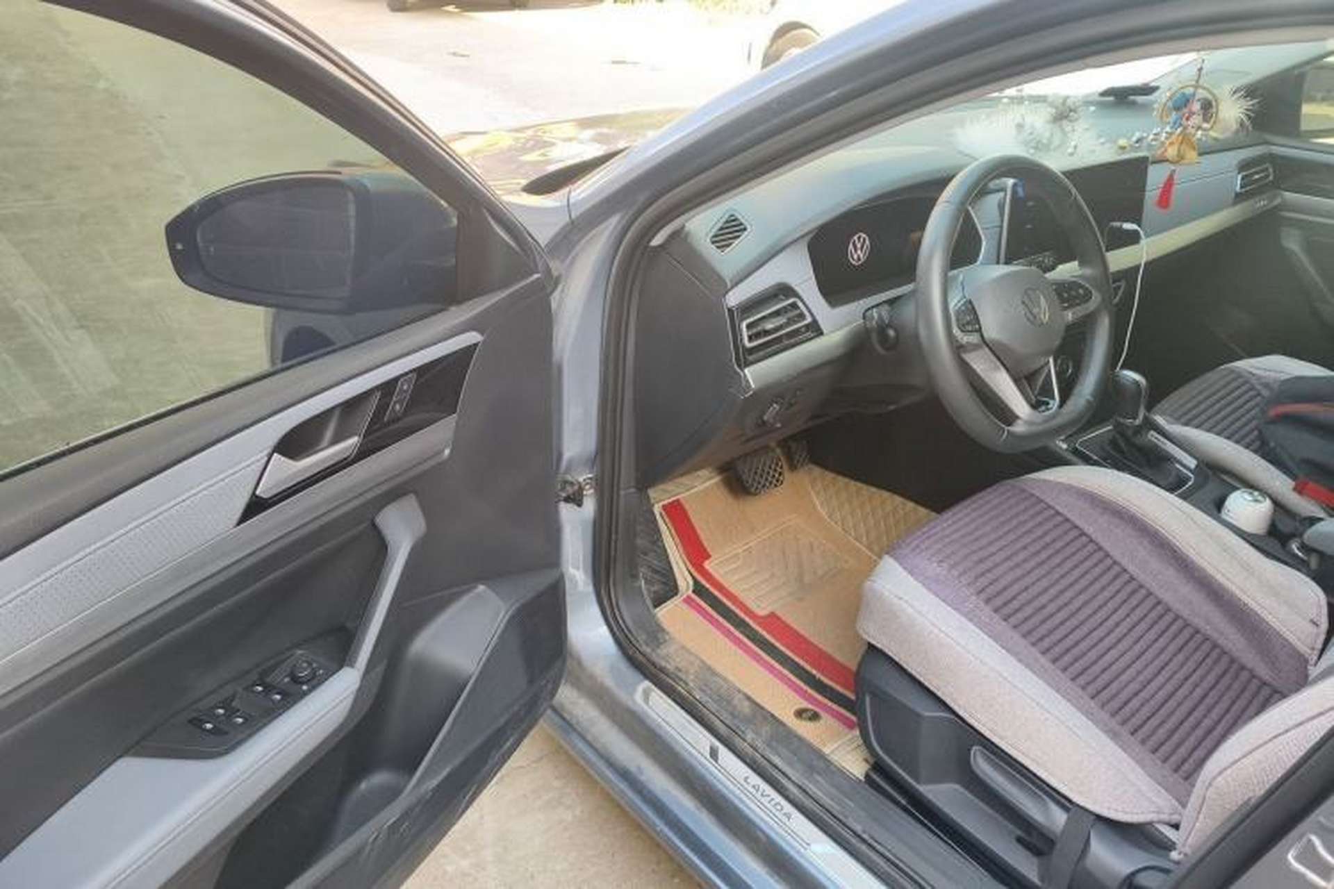 Used Volkswagen Lavida 2023 280TSI DSG Full-Comfort Edition Driver Seat