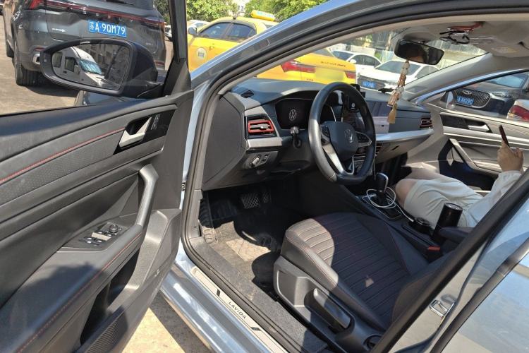 Used Volkswagen Lavida 2023 300TSI DSG Starry Full-Comfort Edition Driver Seat
