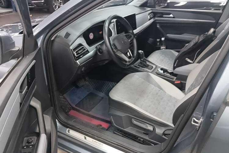 Used Volkswagen Lavida 2023 280TSI DSG Full-Comfort Edition Driver Seat