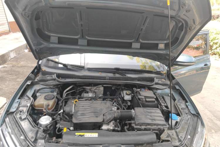 Used Volkswagen Lavida 2023 New Rui 1.5L Automatic New Yi Edition Engine Bay