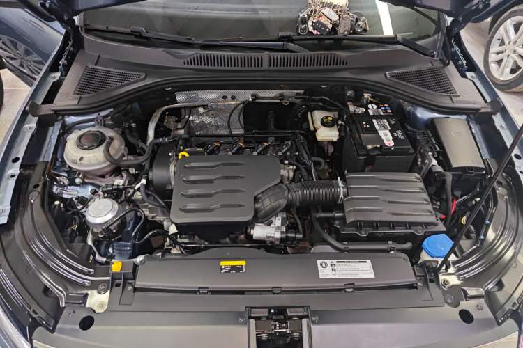 Used Volkswagen Lavida 2023 1.5L Automatic 5 Million Edition Engine Bay