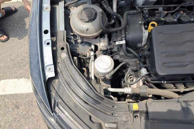 Used Volkswagen Lavida 2023 Revised Version 1.5L Automatic Starry Sky Edition – 5 Million Units Engine Bay Right