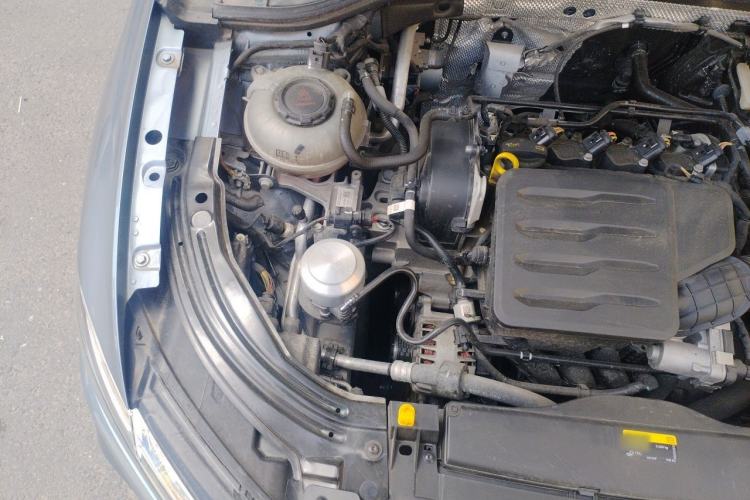 Used Volkswagen Lavida 2023 Revised Version 1.5L Automatic 5 Millionth Edition Engine Bay Right