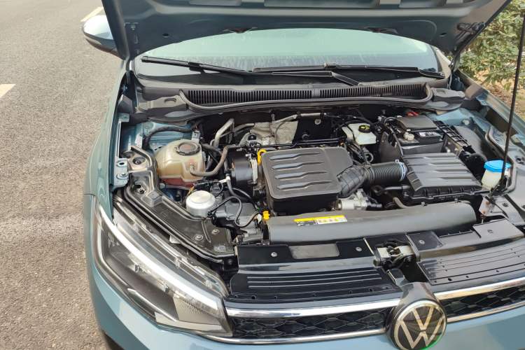 Used Volkswagen Lavida 2023 New Rui 1.5L Automatic New Yi Edition Engine Bay Right