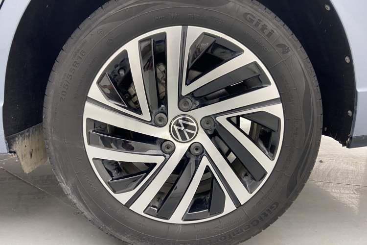 Used Volkswagen Lavida 2023 300TSI DSG Starry Full-Comfort Edition Exterior 5