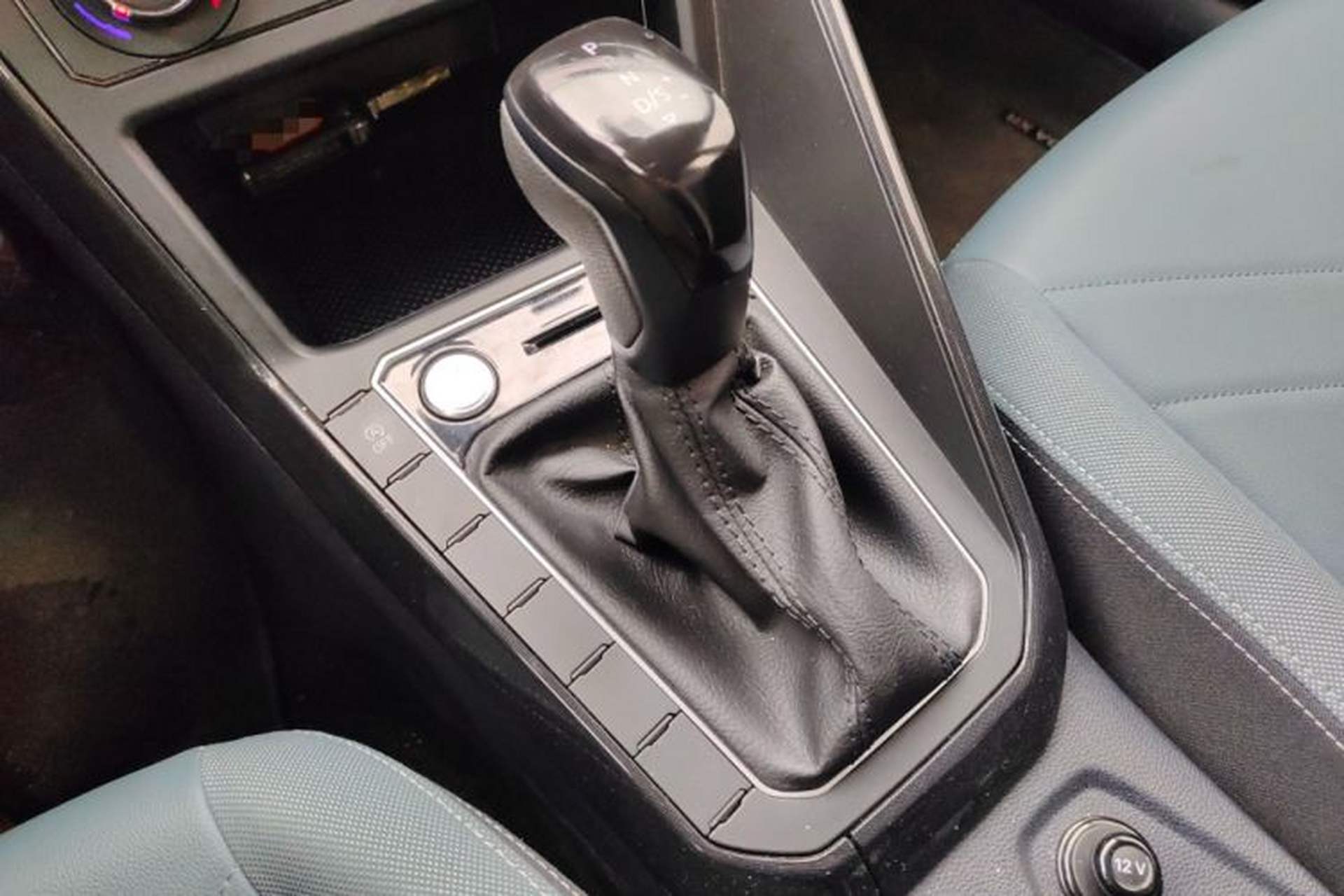 Used Volkswagen Lavida 2023 New Sharp 1.5L Automatic New Wish Edition Gear Lever
