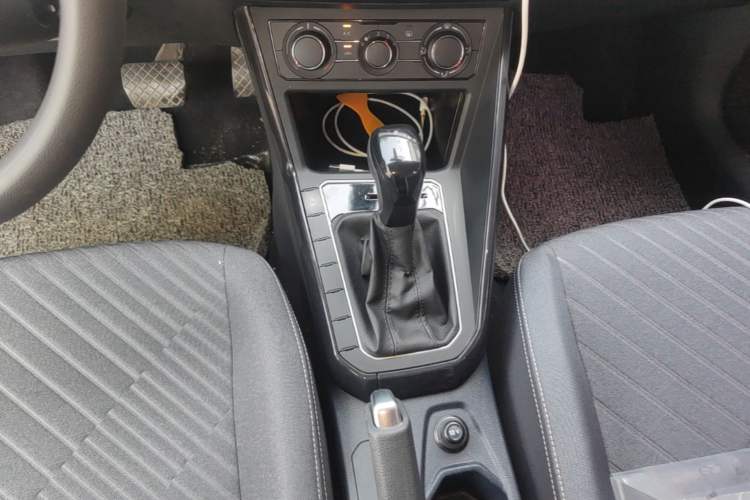 Used Volkswagen Lavida 2023 New Rui 1.5L Automatic New Yi Edition Gear Lever