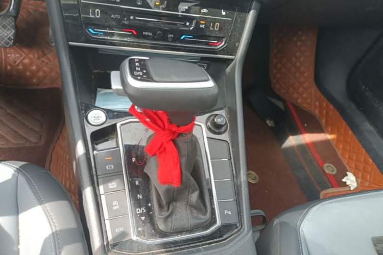 Used Volkswagen Lavida 2023 280TSI DSG Yongyi Edition Gear Lever