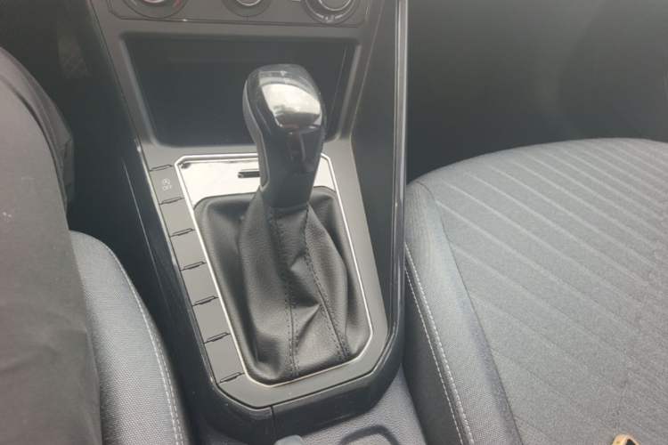 Used Volkswagen Lavida 2023 New Rui 1.5L Automatic New Yi Edition Gear Lever