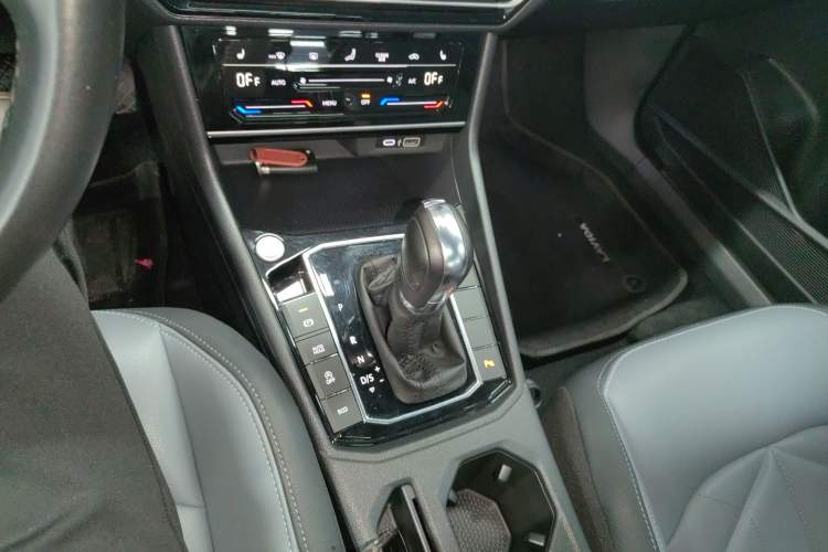 Used Volkswagen Lavida 2023 280TSI DSG Yongyi Edition Gear Lever