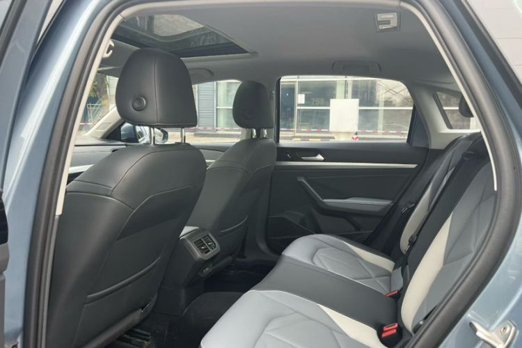 Used Volkswagen Lavida 2023 280TSI DSG Yongyi Edition Interior 3