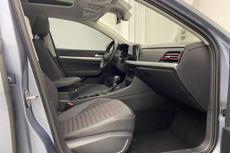 Used Volkswagen Lavida 2023 300TSI DSG Starry Full-Comfort Edition Interior 9