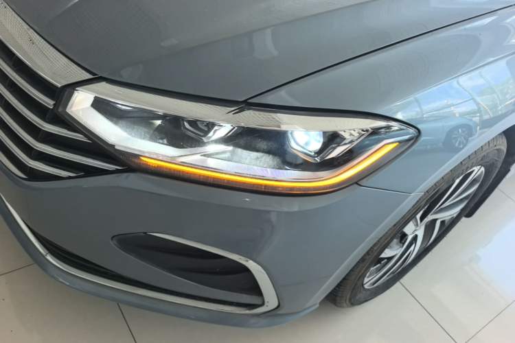 Used Volkswagen Lavida 2023 1.5L Automatic 5 Million Edition Left Front Headlight