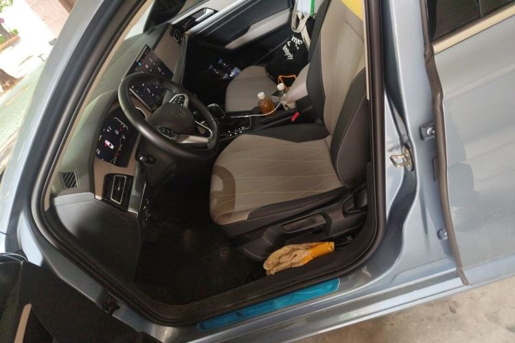 Used Volkswagen Lavida 2023 Revised Version 1.5L Automatic Starry Sky Edition – 5 Million Units Left Front Seat