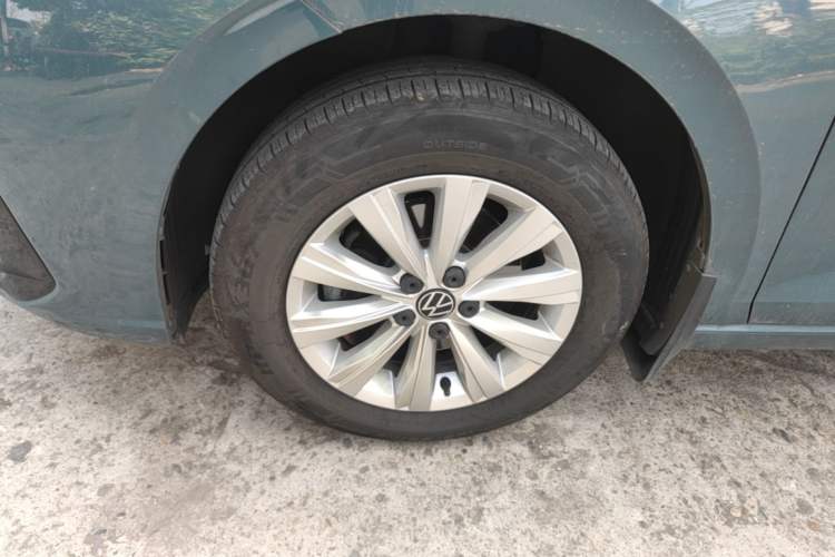 Used Volkswagen Lavida 2023 New Rui 1.5L Automatic New Yi Edition Left Front Wheel Hub