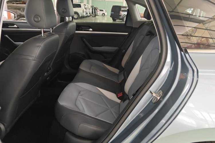 Used Volkswagen Lavida 2023 280TSI DSG Yongyi Edition Left Rear Seat