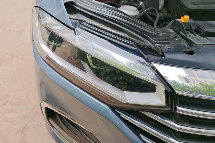 Used Volkswagen Lavida 2023 1.5L Automatic 5 Million Edition Right Front Headlight
