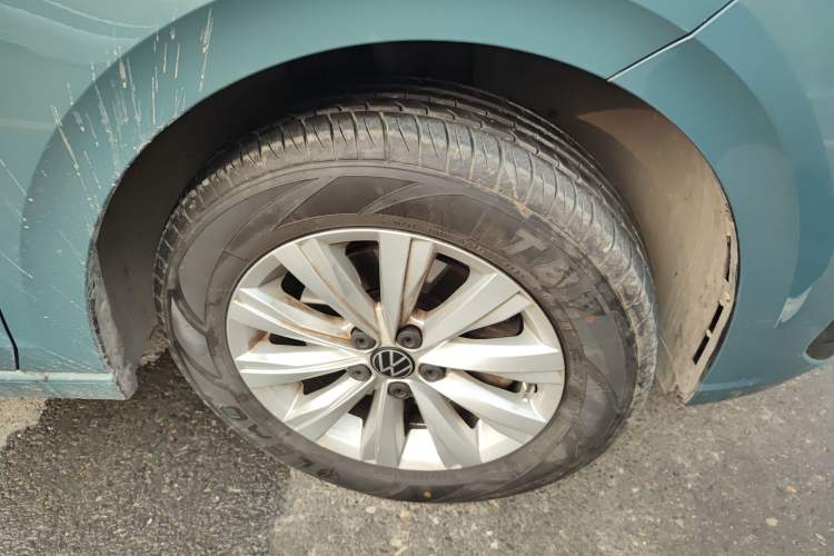 Used Volkswagen Lavida 2023 New Rui 1.5L Automatic New Yi Edition Right Front Wheel Hub