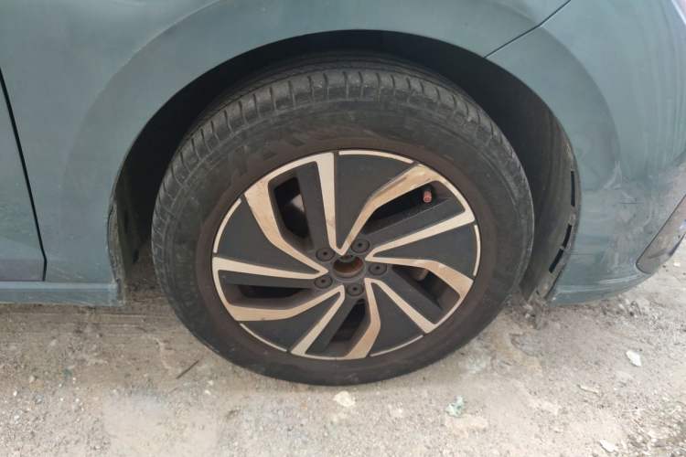 Used Volkswagen Lavida 2023 New Sharp 1.5L Automatic New Wish Edition Right Front Wheel Hub