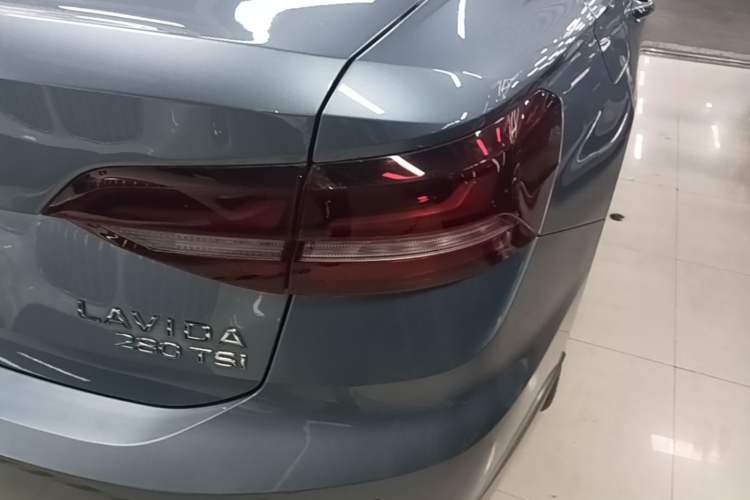 Used Volkswagen Lavida 2023 280TSI DSG Full-Comfort Edition Right Rear Taillight
