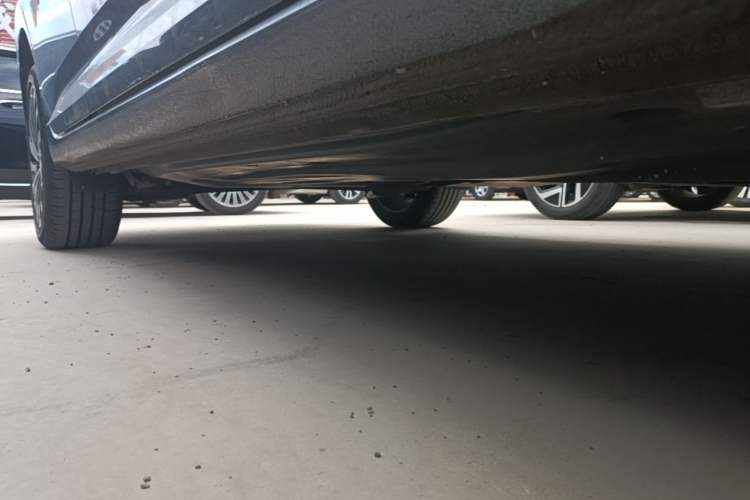 Used Volkswagen Lavida 2023 280TSI DSG Yongyi Edition Right Side Sill