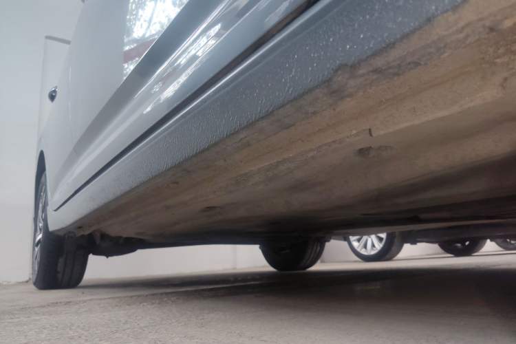 Used Volkswagen Lavida 2023 280TSI DSG Full-Comfort Edition Right Side Sill