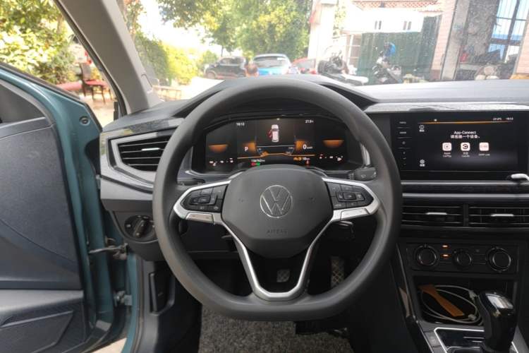 Used Volkswagen Lavida 2023 New Rui 1.5L Automatic New Yi Edition Steering Wheel