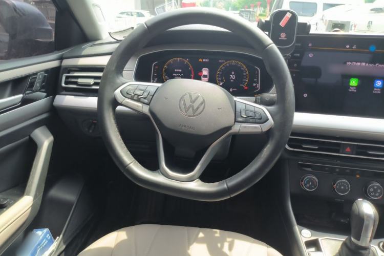 Used Volkswagen Lavida 2023 Revised Version 1.5L Automatic Starry Sky Edition – 5 Million Units Steering Wheel