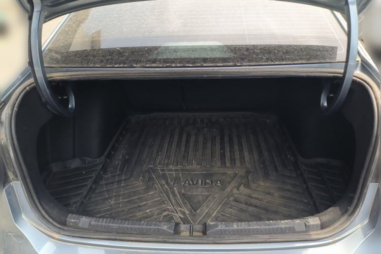 Used Volkswagen Lavida 2023 Revised Version 1.5L Automatic Starry Sky Edition – 5 Million Units Trunk