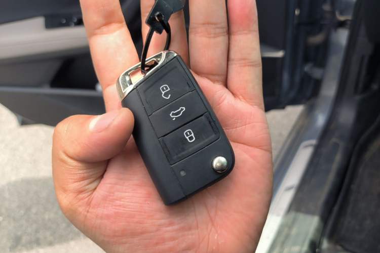 Used Volkswagen Lavida 2023 Revised Version 1.5L Automatic Starry Sky Edition – 5 Million Units Vehicle Key