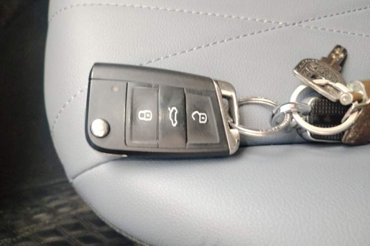 Used Volkswagen Lavida 2023 Revised Version 1.5L Automatic 5 Millionth Edition Vehicle Key