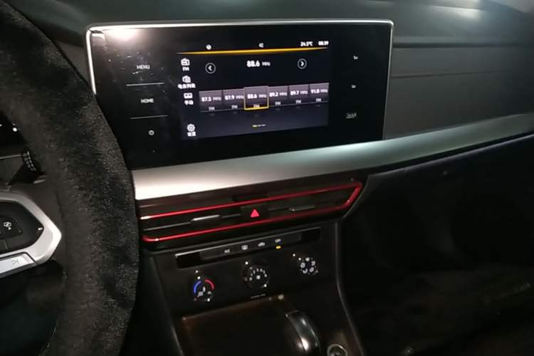 Used Volkswagen Lavida 2023 300TSI DSG Starry Full-Comfort Edition Audio And AC Panel