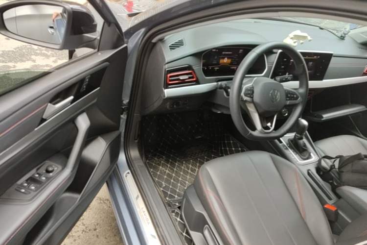 Used Volkswagen Lavida 2023 300TSI DSG Starry Full-Comfort Edition Driver Seat