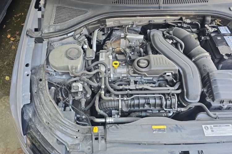 Used Volkswagen Lavida 2023 300TSI DSG Starry Full-Comfort Edition Engine Bay Right